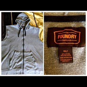 The Foundry men’s gray zip-up hooded vest